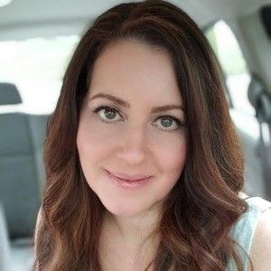 Meet your Posher, Pauline